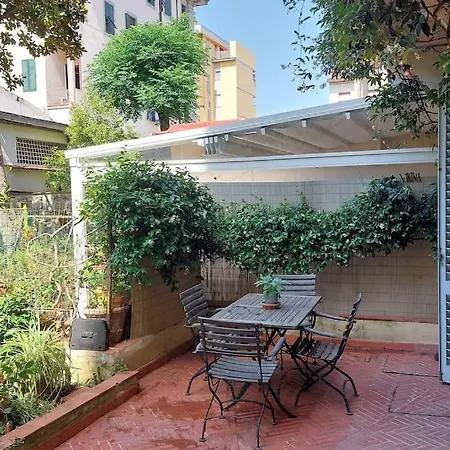 Ferienwohnung A Due Passi Dal Centro Florenz Exterior foto